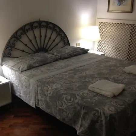 Cinzia Apartment *